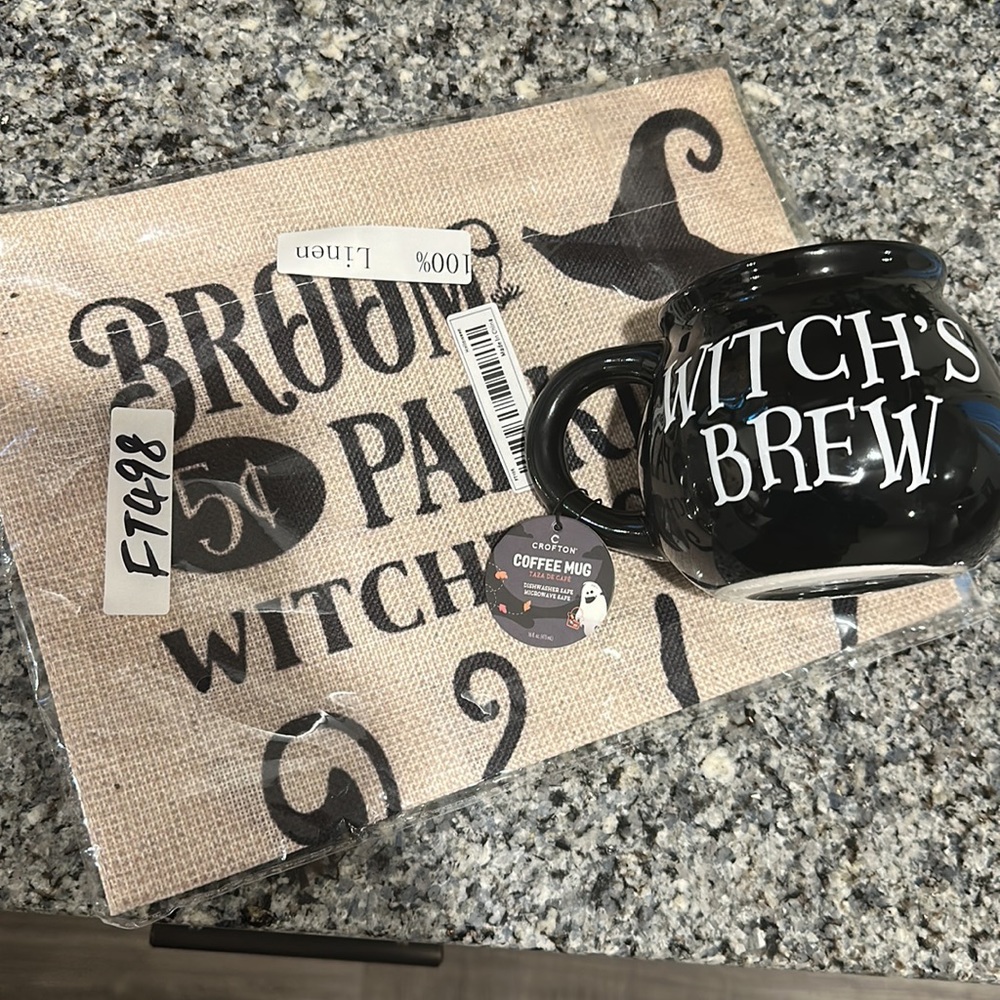 Halloween Decor Bundle - Picture 3 of 4